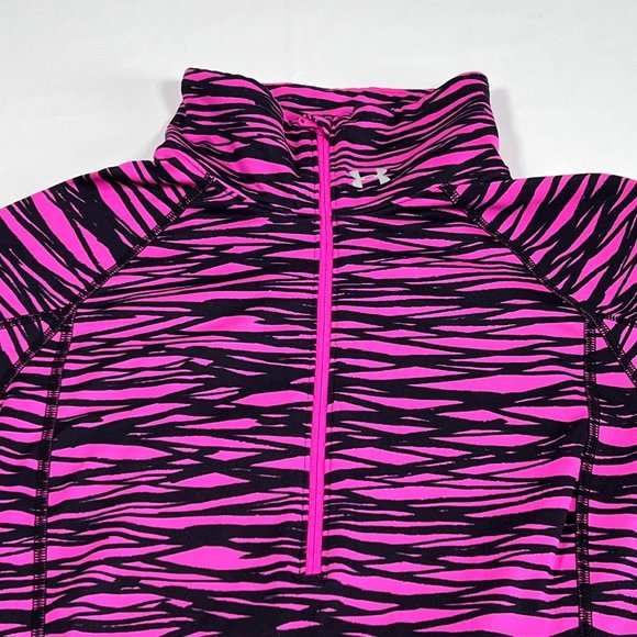 Under Armour 1/2 Zip Pullover Size Small Pink Black Animal Print Thumb Holes - Picture 2 of 7